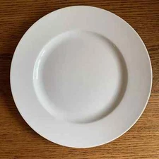 Pier 1 Imports LUMINOUS WHITE 11" Dinner Plate; Excellent Condition; Solid White