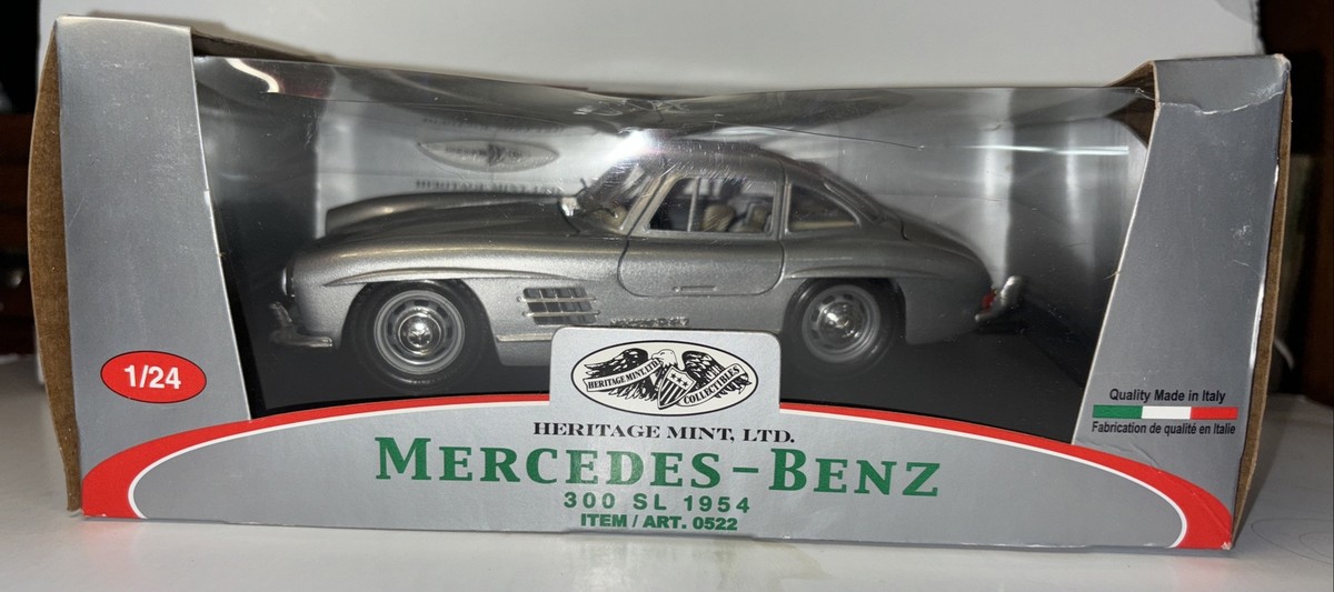 メルセデス・ベンツ Mercedes-300SL シルバー Bburago製 Bburago 1:64 1954 Mercedes Benz 300SL Diecast Metal Model