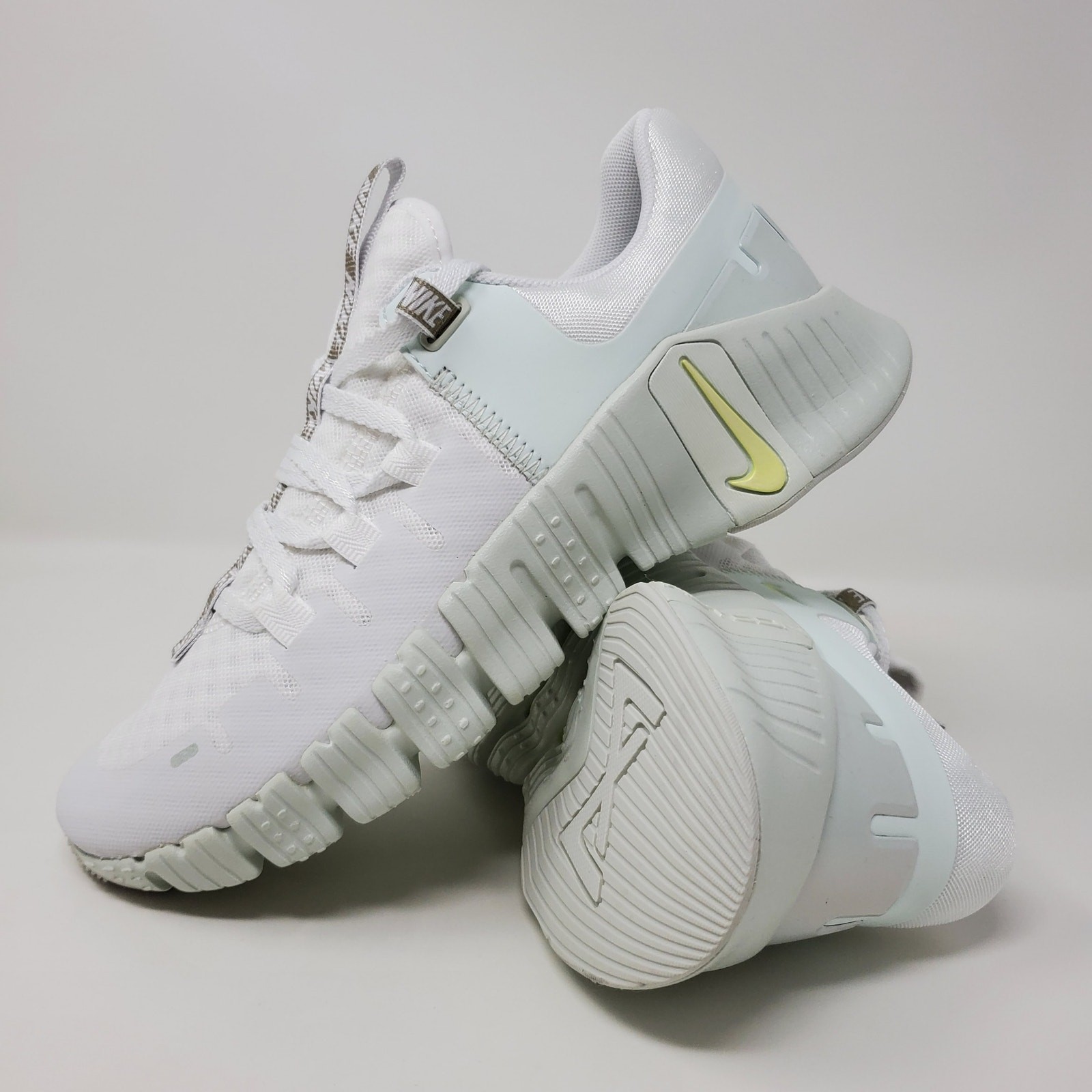 Nike Free Metcon 5 PRM Women's Size 7 Summit White Sea Glass FJ1548-100
