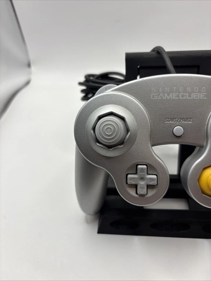 Nintendo Gamecube — платиновый серебристый проводной контроллер DOL-003 — протестирован - Изображение 3 из 4