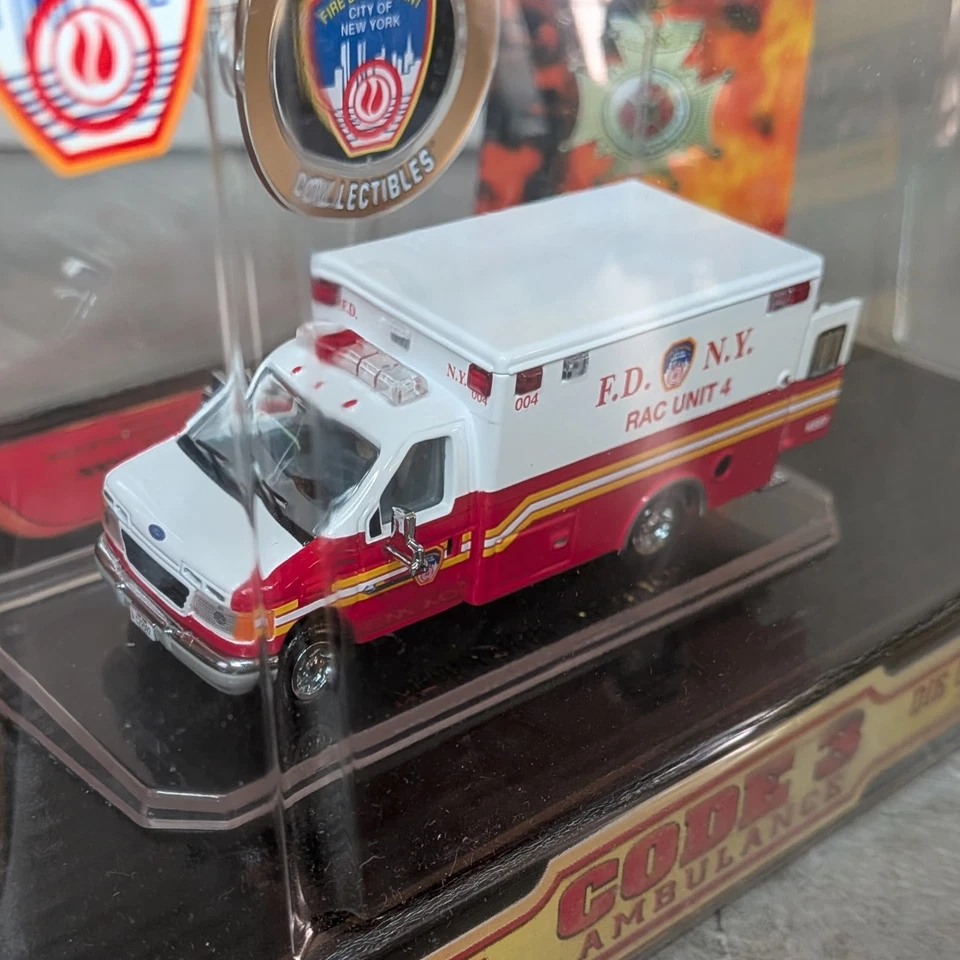 Code 3 #12068 - FDNY RAC Unit Ford E-350 Ambulance - New w/ Sleeve - Image 2 of 4