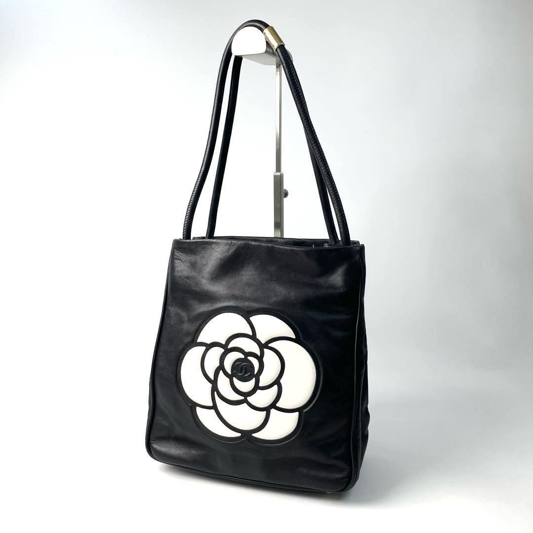 CHANEL Camellia Logo Tote Bag Lambskin 7th Model