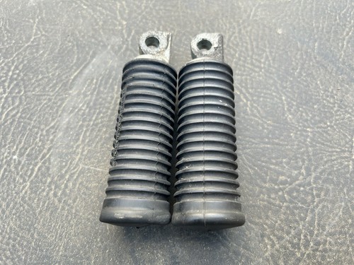 genuine harley davidson wide boy 1800cc foot pegs - Picture 3 of 4