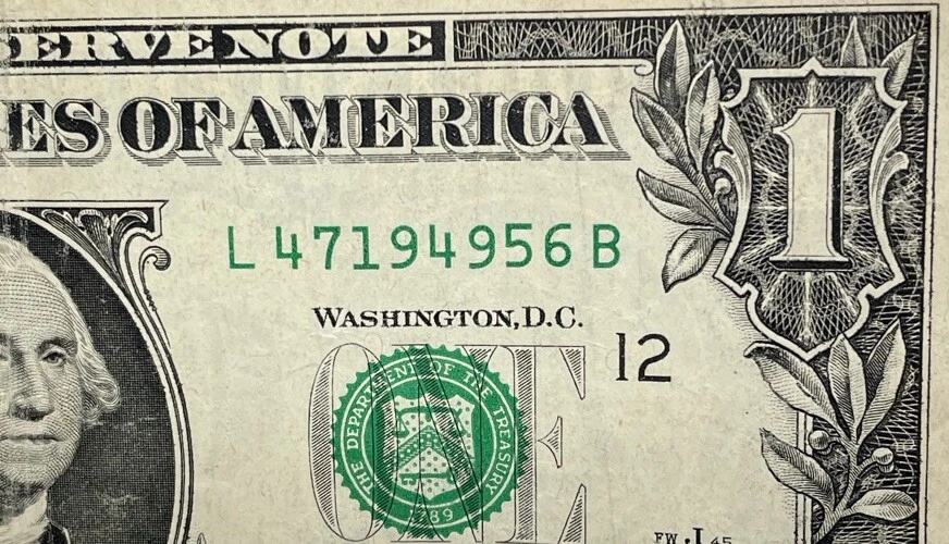 One Dollar Bill Birthday April 7 1949. Near Uncirculated. Fancy Serial Number - Image 2 of 4