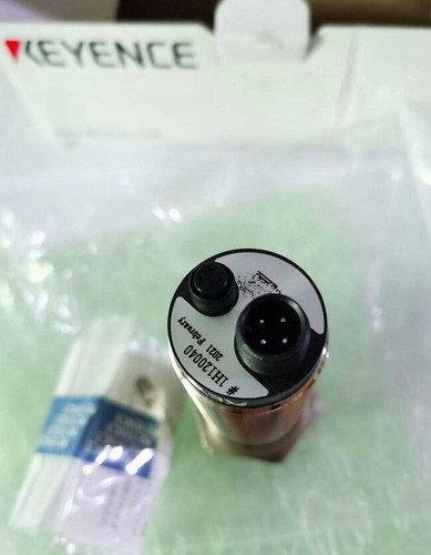 UD-310 KEYENCE Ultrasonic Sensor Brand new Fast shipping#DHL or FedEx - Picture 4 of 4