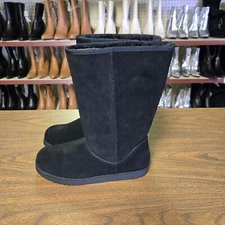 Women's Suede Winter Boots Shearling Style Bootie Sarah Unworn Condition