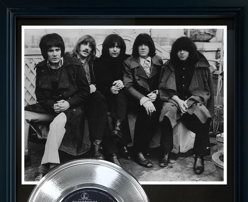 Deep Purple "Hush" Framed 45 Platinum Record Display - Picture 2 of 4