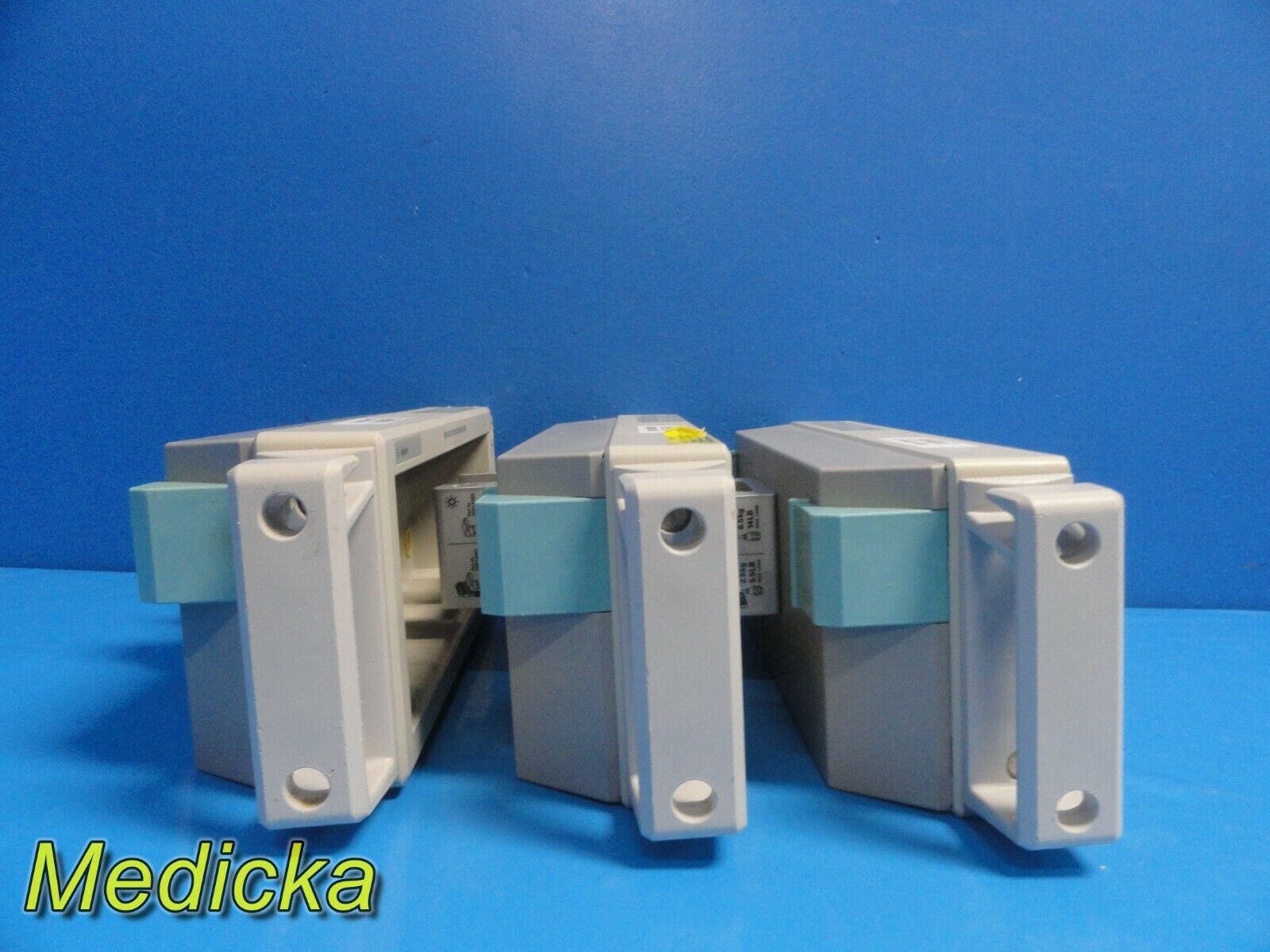Lot of 3 Philips Agilent M1041A Module Racks for Patient Monitors ~ 20413 Popularny klasyk, świetne oferty