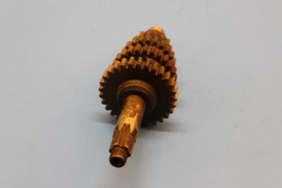 NOS YAMAHA YA6 YA-6 TRANSMISSION MAIN DRIVE SHAFT/AXLE & GEARS