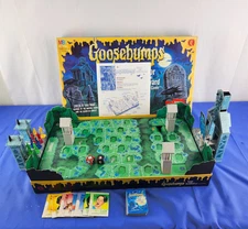 Goosebumps Terror in the Graveyard Complete Board Game RL Stine Vintage 1995