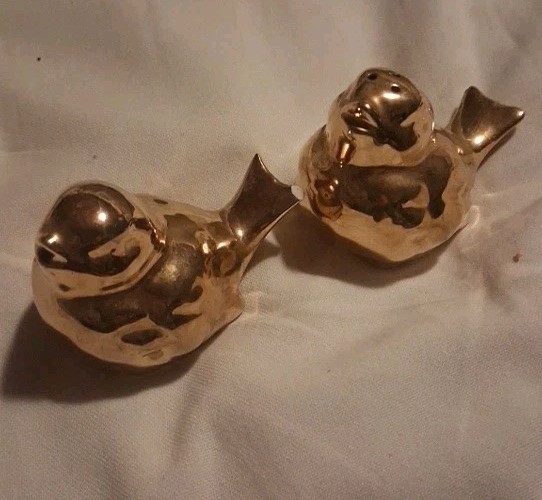 Vintage Hammersley Bone China Gold Bird Salt & Pepper Shaker Set Of 2