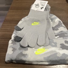 Nike Boy's Grey Multi Camo Print Beanie and Gloves Set 9A2827-G6U - NWT 25