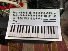 Korg minilogue 4-voice Polyphonic Analog Synthesizer