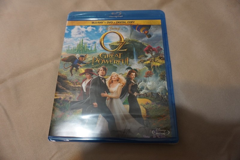 NEW - Oz The Great And Powerful (2-Disc Set) (Blu-Ray + DVD + Digital) -- Disney