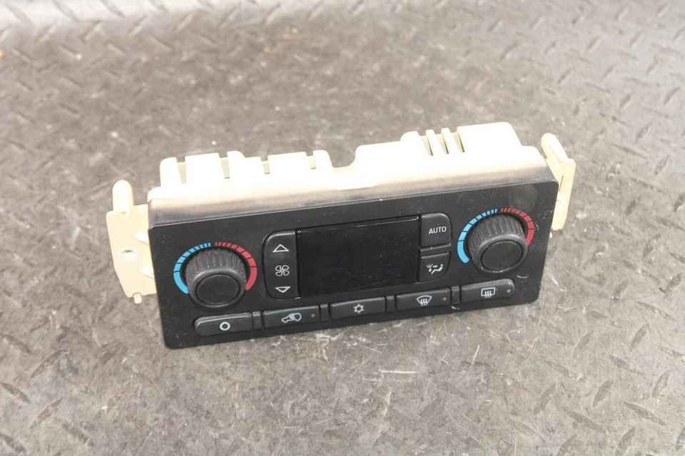 05-06 TAHOE Dual Zone Automatic Heat AC Climate Temperature Control OEM Factory Foto 3 de 4