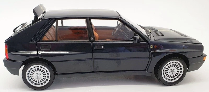 Kyosho 1/18 Scale Model Car 08343H - 1992 Lancia Delta HF Integrale Club Hi-Fi - Image 3 of 4