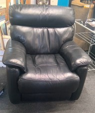 Black Electric Reclining Armchair - CS D22