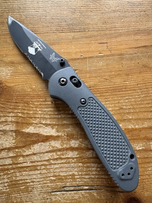 Rare Benchmade Griptilian 551 S30V   1-66 Iron Knights  Armor Regiment