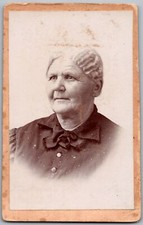 ANTIQUE CDV CIRCA 1890S E.H. KENEY OLD LADY IN DRESS DAYTON OHIO