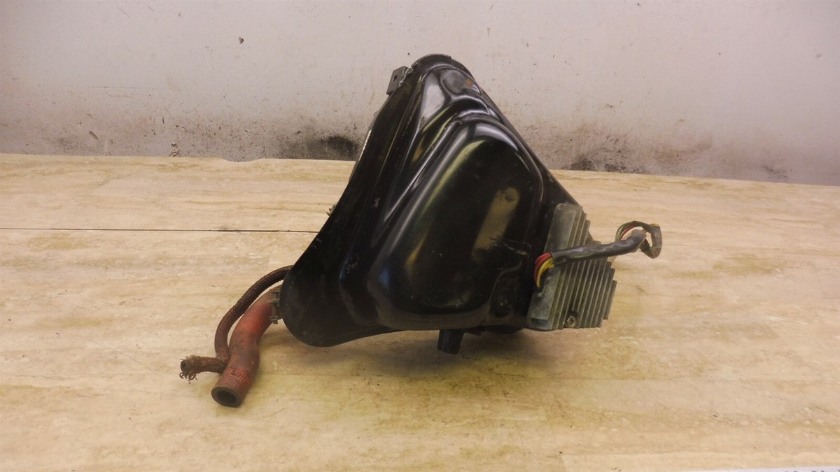 1984 Honda VF700C Magna 700 H444-2> sub reserve gas fuel petrol
