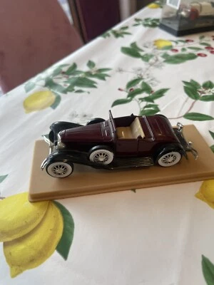 Modèle en métal à l’échelle Solido 1/43 - SO231 CORD L 29 55 ROUGE/GRIS Voiture - Photo 1/4