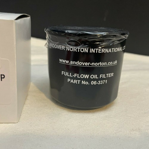 GENUINE NORTON COMMANDO 750 850 SPIN ON OIL FILTER 06-3371 FITS ON TO 06-3139 UK - Bild 4 von 5