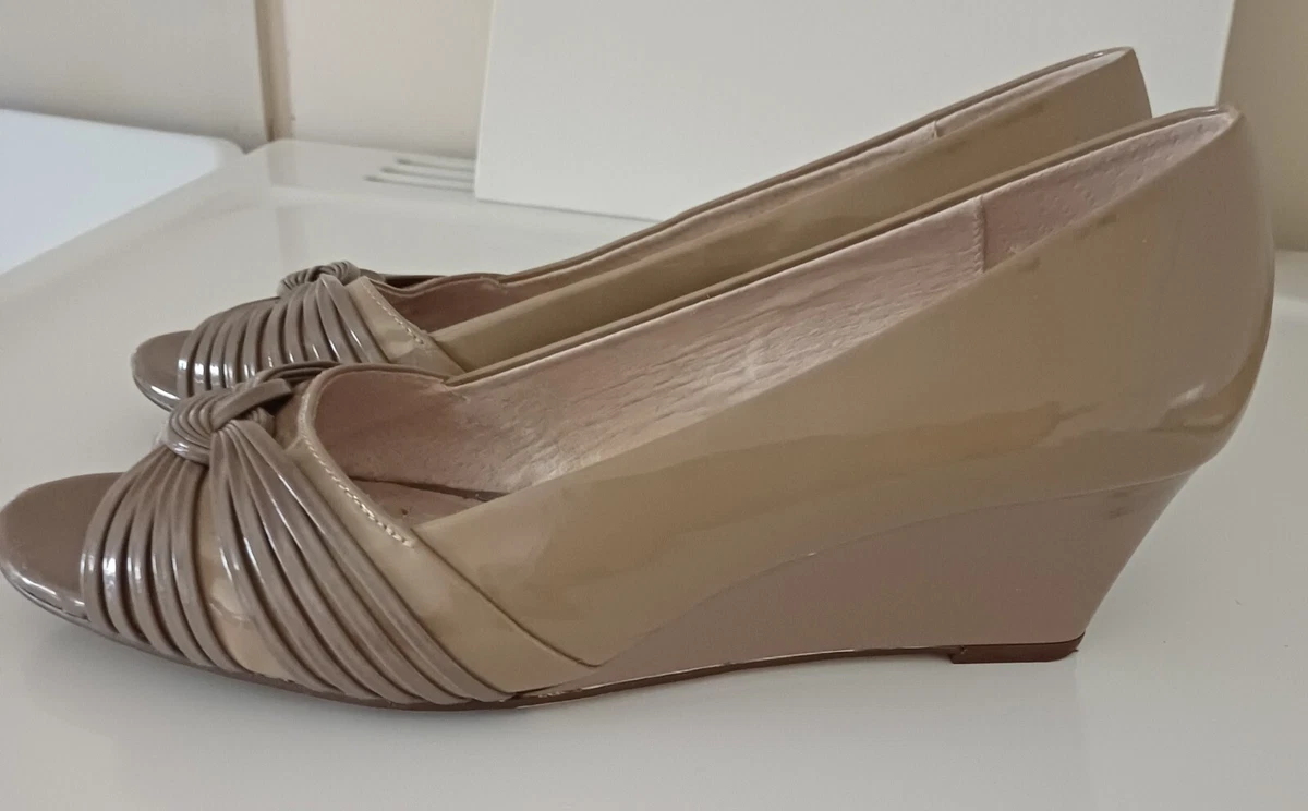 Ladies Comfort Wide Fitting Shoes. Supersoft. Diana Ferrari eBay