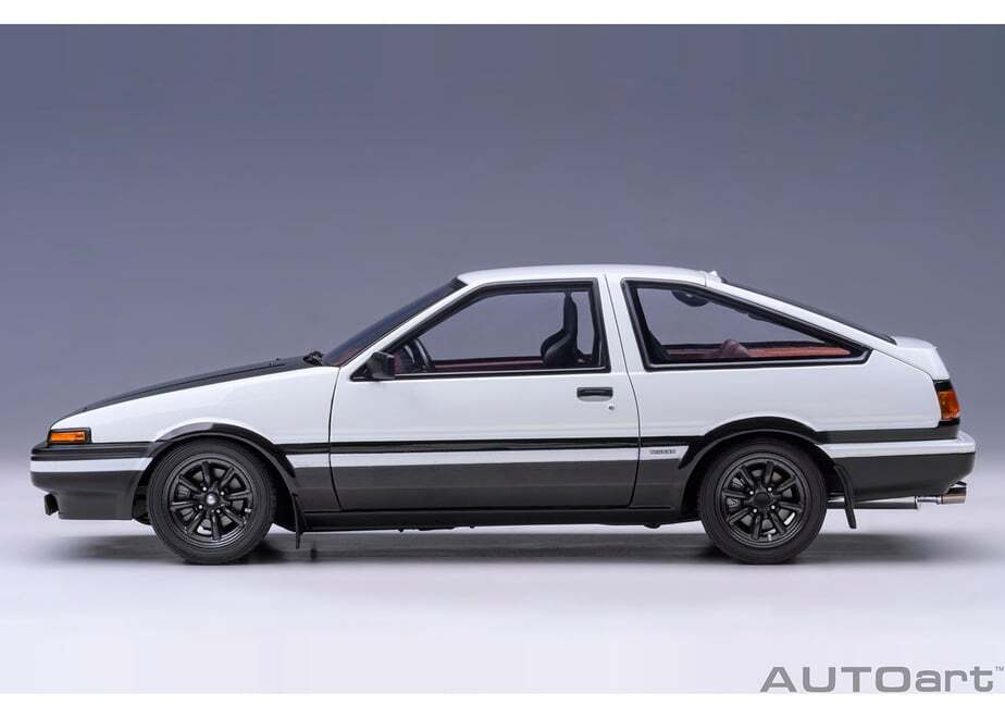 Autoart 1/18 Toyota Sprinter Trueno (AE86) 