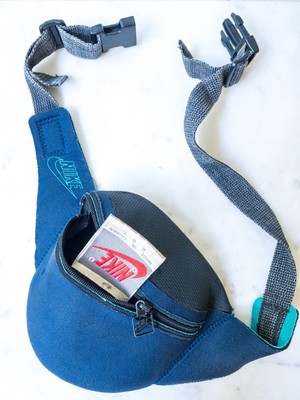 nike fanny pack vintage