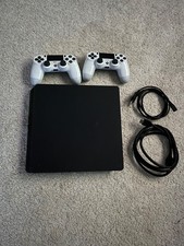 Sony PlayStation 4 Slim 500GB Spielekonsole - Jet Black