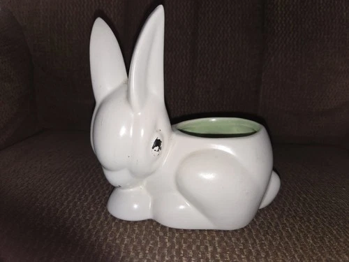 Red Wing pottery Vintage Ivory 1339 Bunny Rabbit Planter vase