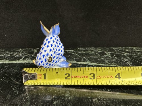 NUEVO Herend Hungría Red Azul Real 24K Porcelana Fantail Goldfish Estatuilla - Imagen 11 de 13