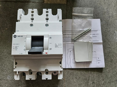 Allen Bradley AB 140EX-JE2C3-D16 Molded Case Circuit Breaker 160A 3 Pole