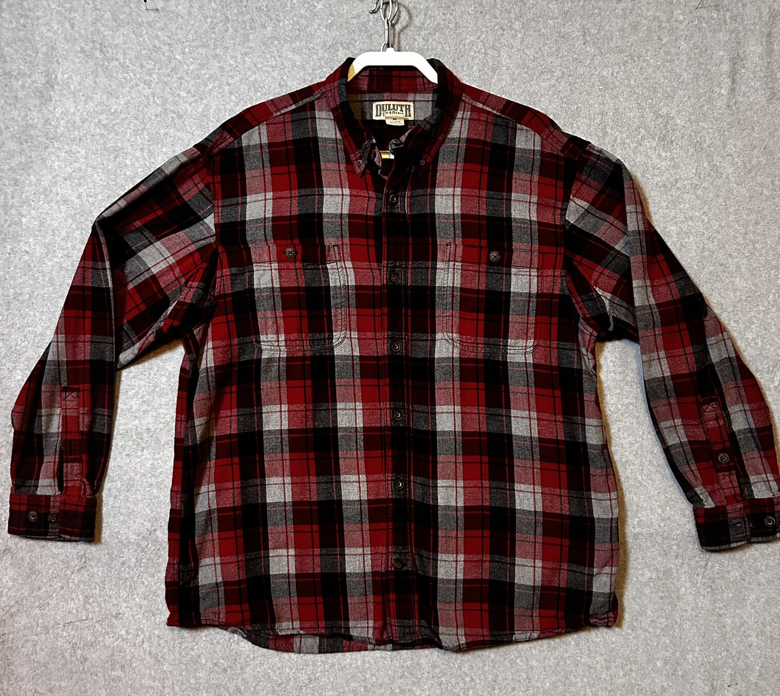 Duluth Trading Co Shirt Mens XL Red Gray Plaid Button Cotton Flannel Outdoor
Opens in a new window o