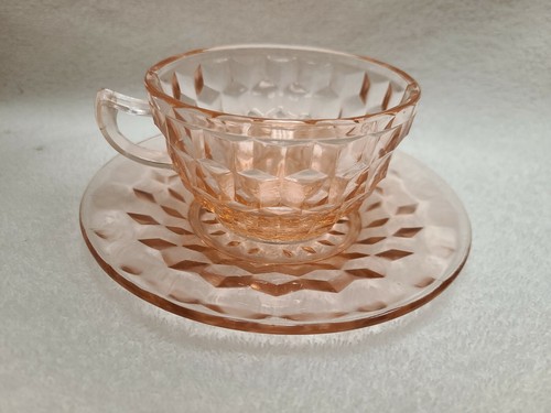 Jeannette Cube/cubist Pink Cup & Saucer - Picture 3 of 4
