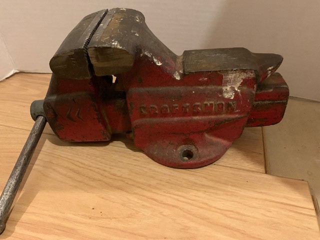 Craftsman Bench Vise 3 1 2 Swivel Anvil Model 3170 Vintage 27 Lbs