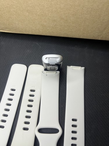 Fitbit Charge 6 Activity Tracker - Porcelain/Silver - Picture 11 of 15