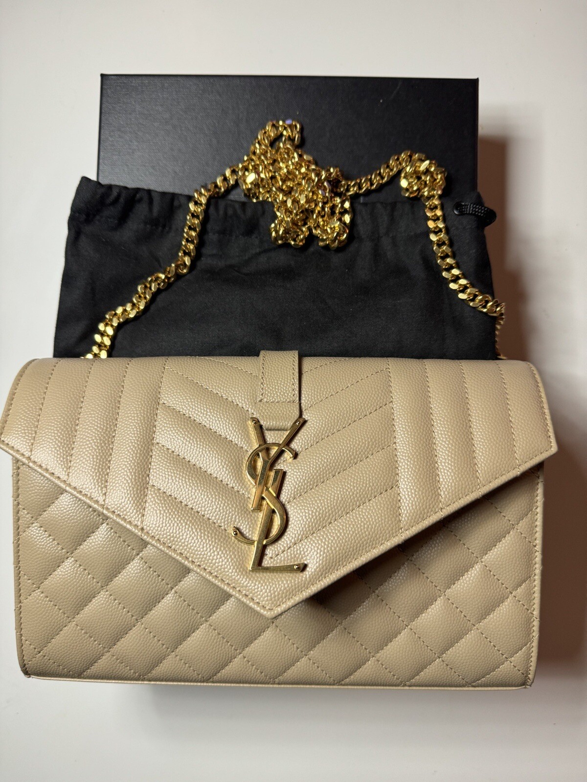 SAINT LAURENT NUOVO PORTAFOGLIO CATENA SAINT LORENT YSL CASSANDRE IN PELLE TRAPUNTATA Nuovo ( una volta)
