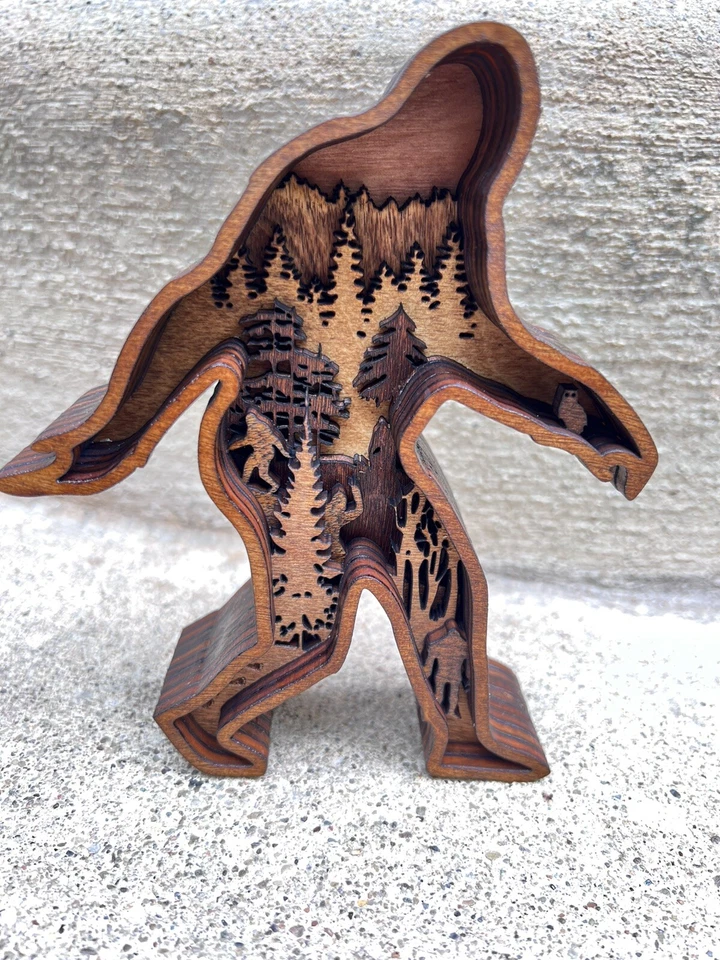 "Estatua Bigfoot Sasquatch 6"" madera multicapa" Foto 3 de 4