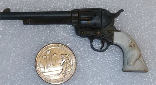 Vintage CAP GUN MINIATURE SIX SHOOTER WESTERN COLT REVOLVER