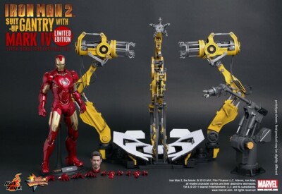 Hot Toys 1/6 Iron Man 2 Suit-Up Gantry with Mark IV Sixth Scale