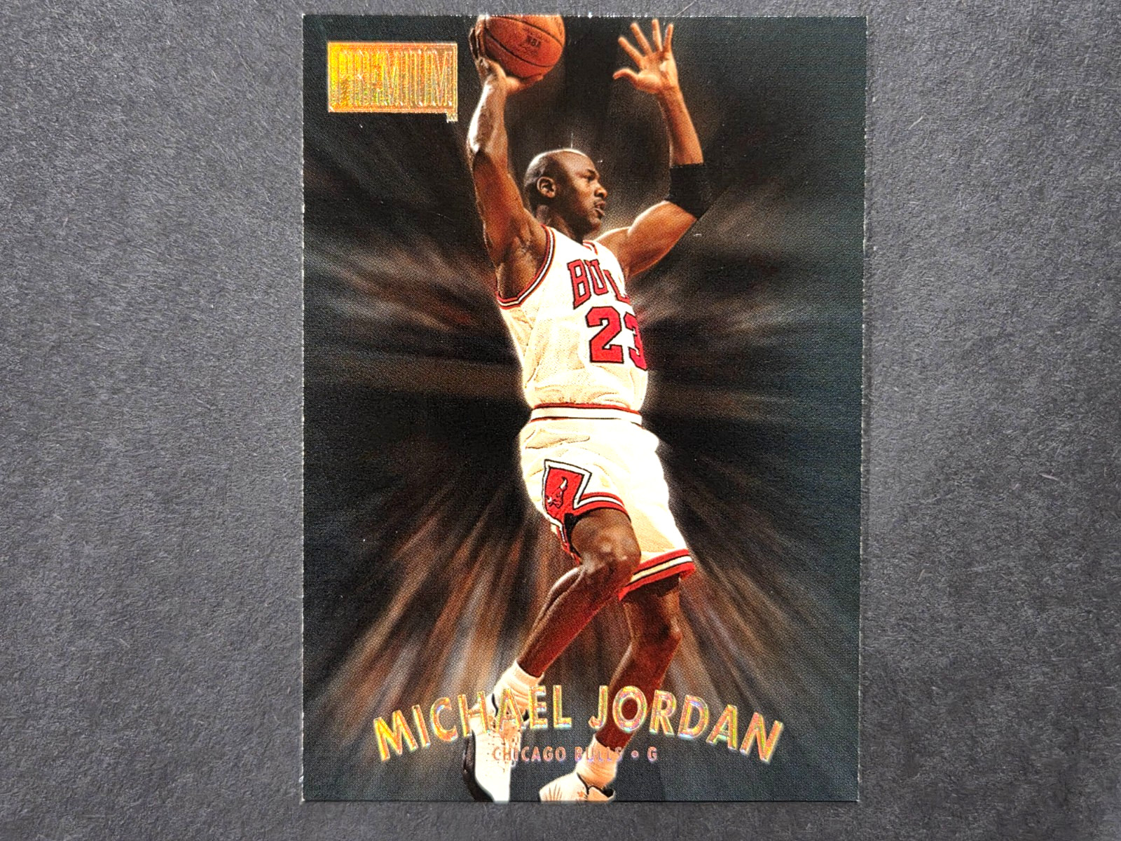 Michael Jordan 1997 Skybox Premium #29 Base Price Guide - Sports