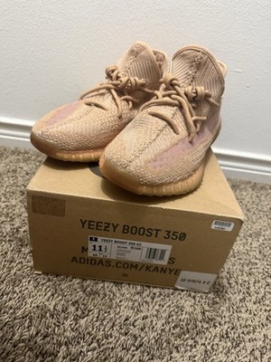 Yeezy 350 V2 Clay Men s 11.5