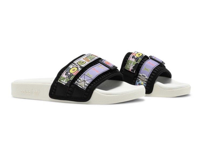 Size 4 GW2411Adidas Adilette 2.0 Pride Slides Off White  display picture 1