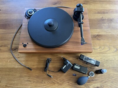 Plattenspieler Pro-ject 2Xperience SB - Walnuss  - Ortofon 2M Blue MM Abnehmer