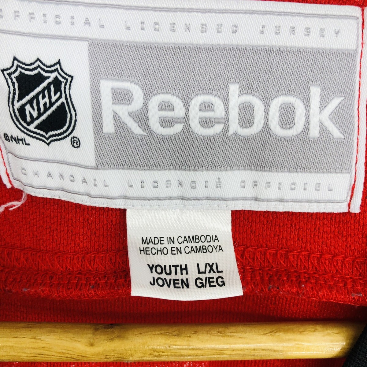 Reebok Chicago Blackhawks NHL Youth L/XL Long Sleeve Jersey