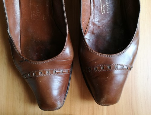 Bruno Magli scarpe donna marrone con difetti - Foto 9 di 24