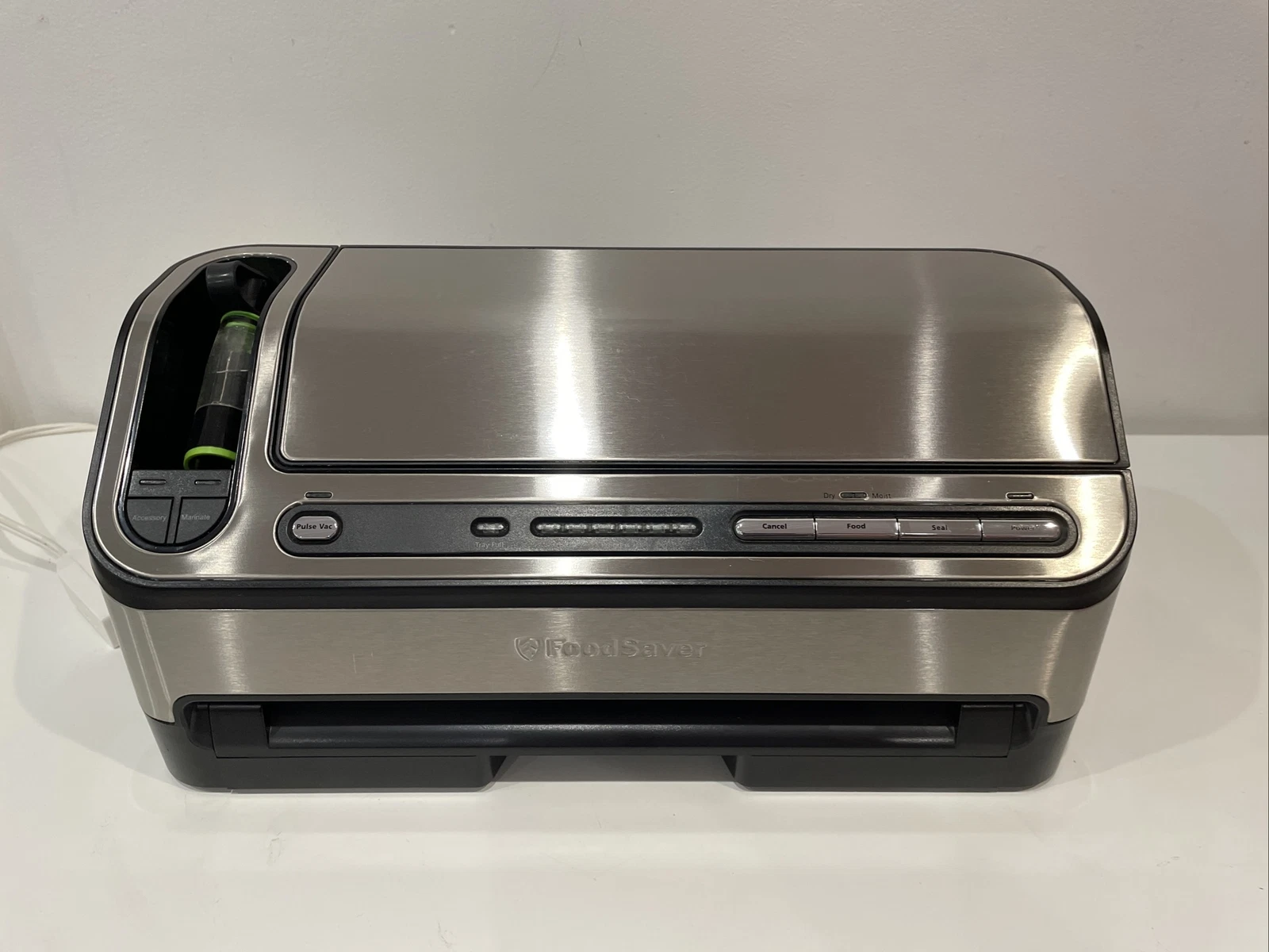 FoodSaver V4980 Automatic 2-In-1 Food Vacuum Sealing System