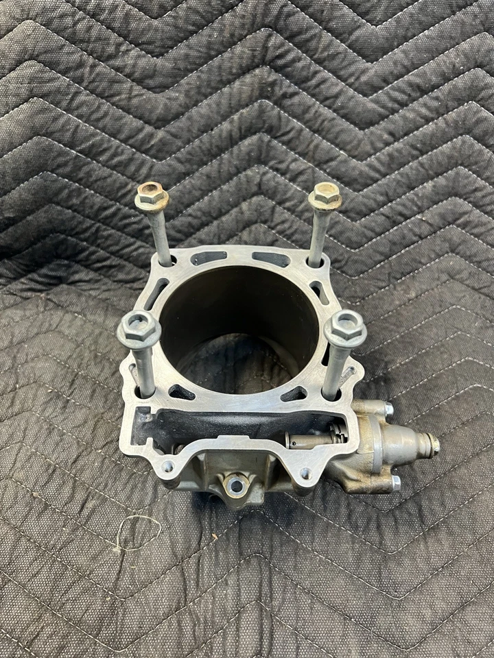 2014-2018 Yamaha YZ450F Cylinder Oem Piston Top End Core for Parts 2016 Yz450f - Image 2 of 4