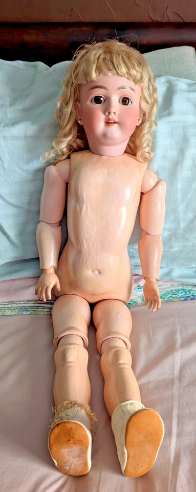 Muñeca alemana antigua C. 1900 con cabeza de porcelana. Certificado de tasación 29". Foto 2 de 4